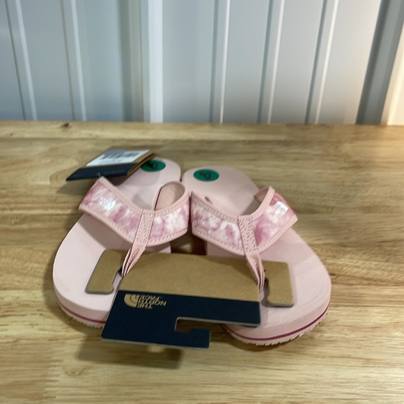 The North Face Girls Flip Flops Size 4 - Picture 5 of 5